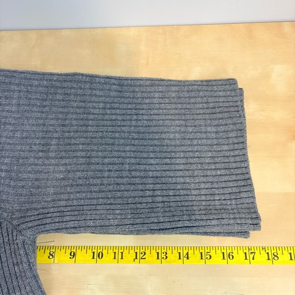 Zara x Disney Dumbo Ribbed Knitted Sweater - Picture 11 of 12